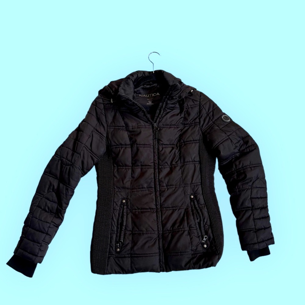 Nautica Women’s Hooded Midweight Puffer Jacket, detachable hood.